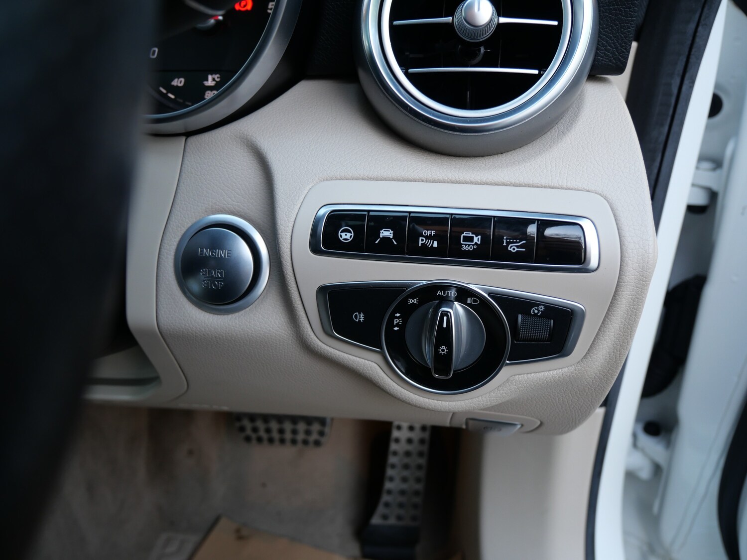 Used Mercedes-Benz C Class 2016 for sale - 77048345: Photo 42