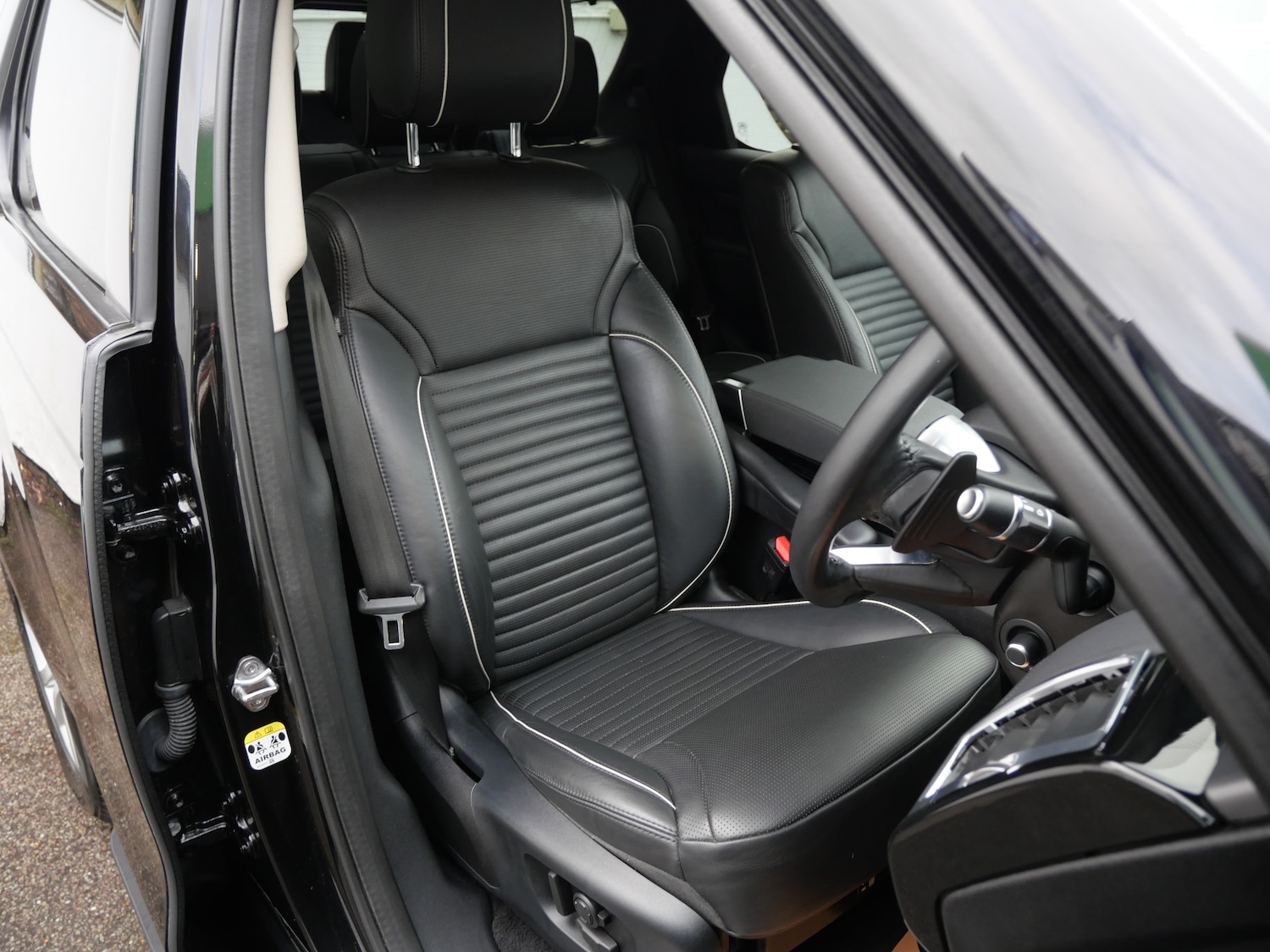 Used Land Rover Discovery 2018 for sale - 76922695: Photo 10