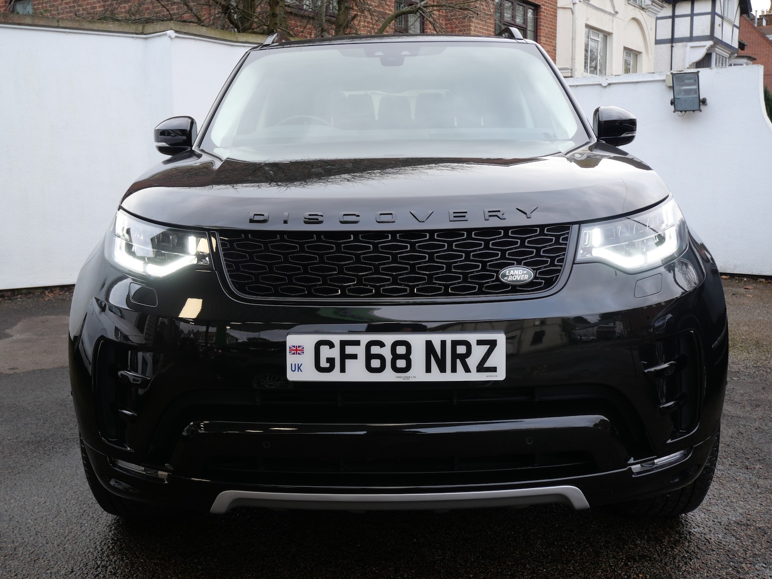 Used Land Rover Discovery 2018 for sale - 76922695: Photo 2