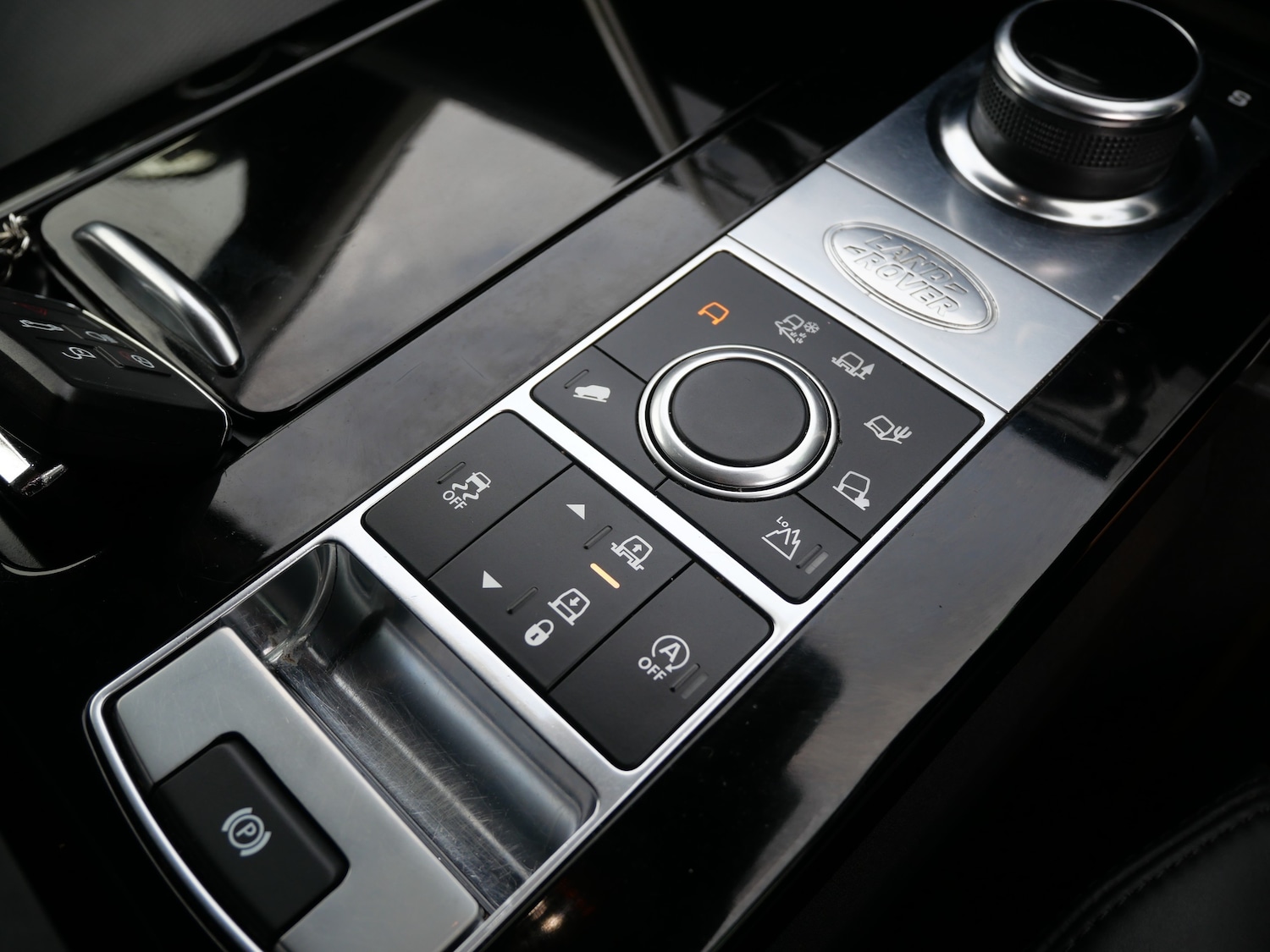 Used Land Rover Discovery 2018 for sale - 76922695: Photo 32