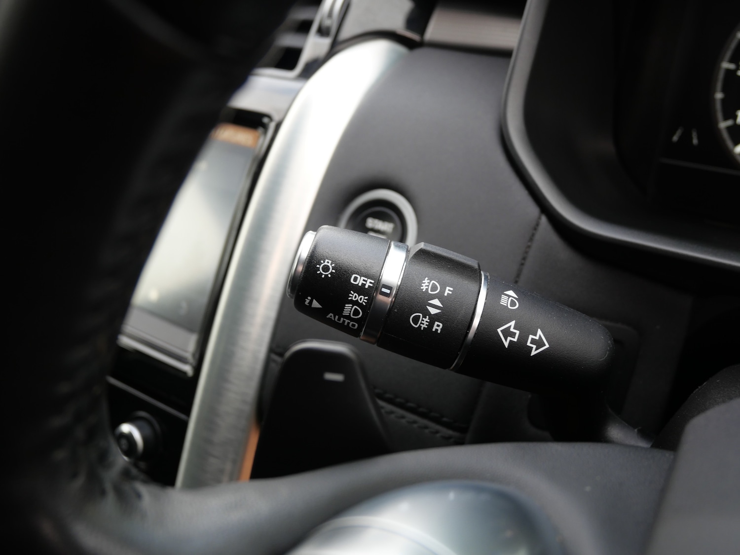 Used Land Rover Discovery 2018 for sale - 76922695: Photo 38