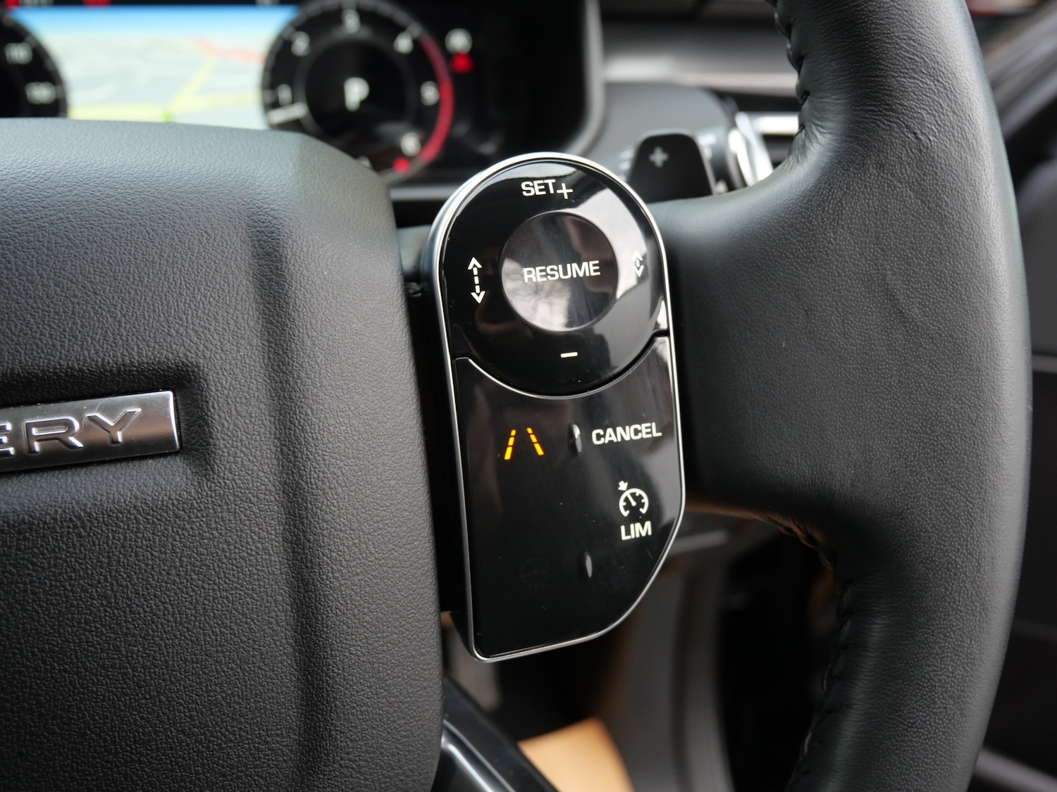 Used Land Rover Discovery 2018 for sale - 76922695: Photo 41