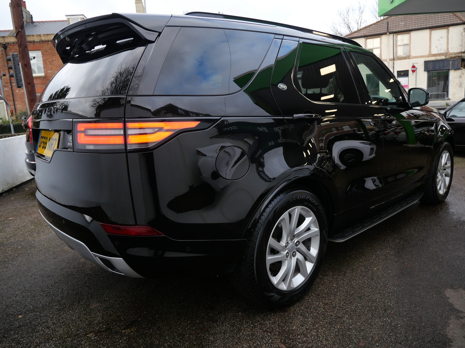 Used Land Rover Discovery 2018 for sale - 76922695: Photo 5