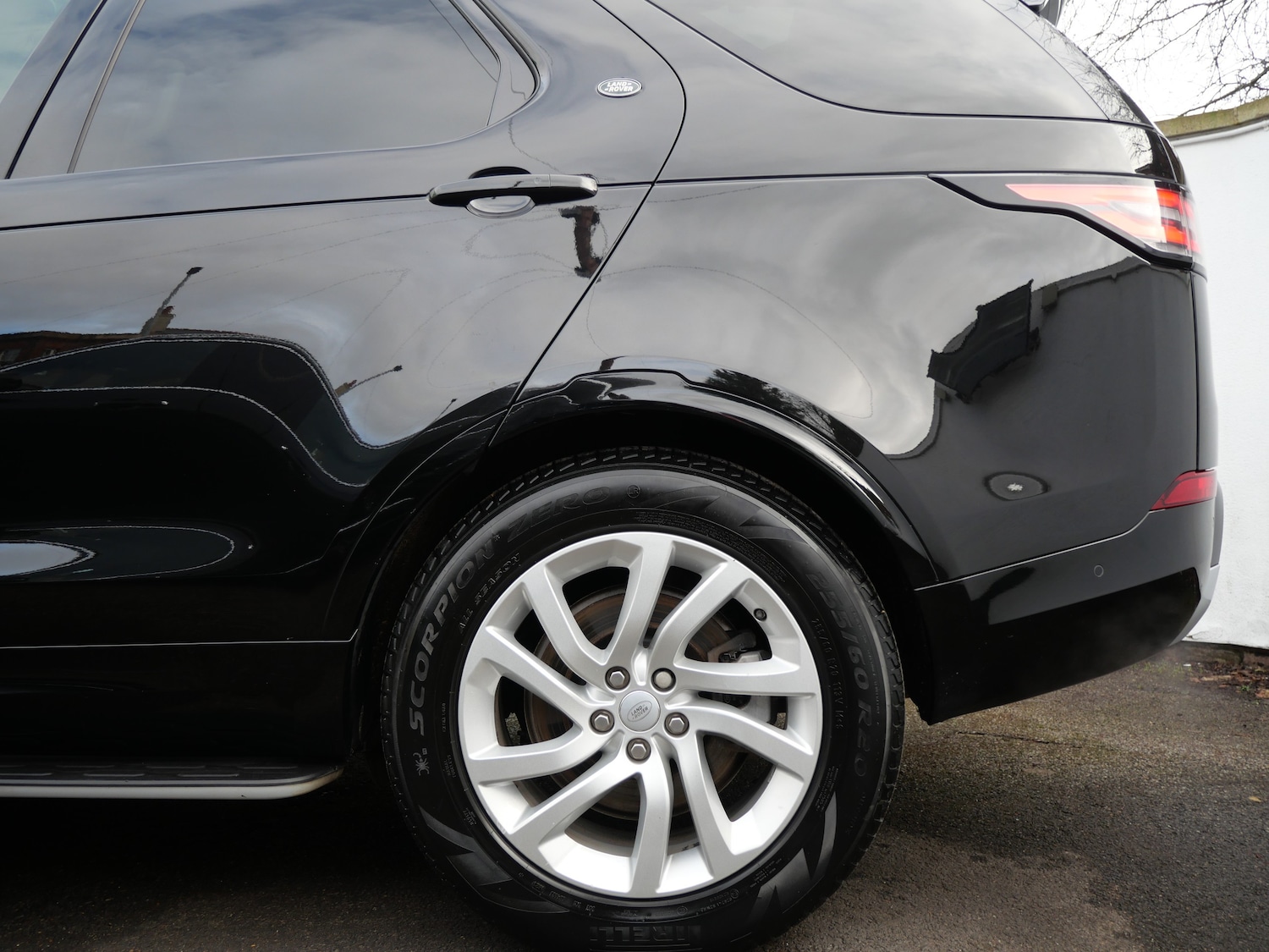 Used Land Rover Discovery 2018 for sale - 76922695: Photo 64