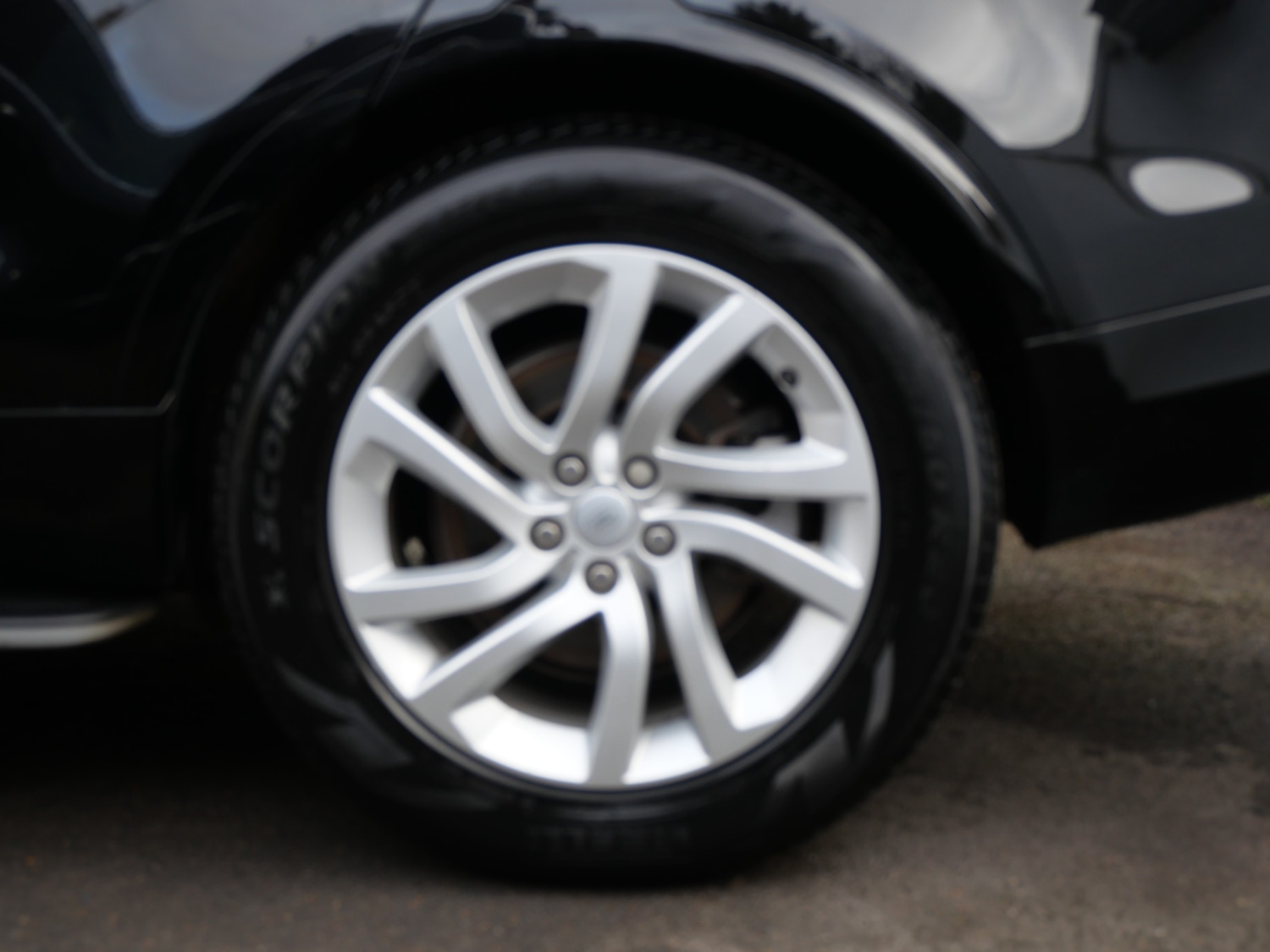 Used Land Rover Discovery 2018 for sale - 76922695: Photo 65