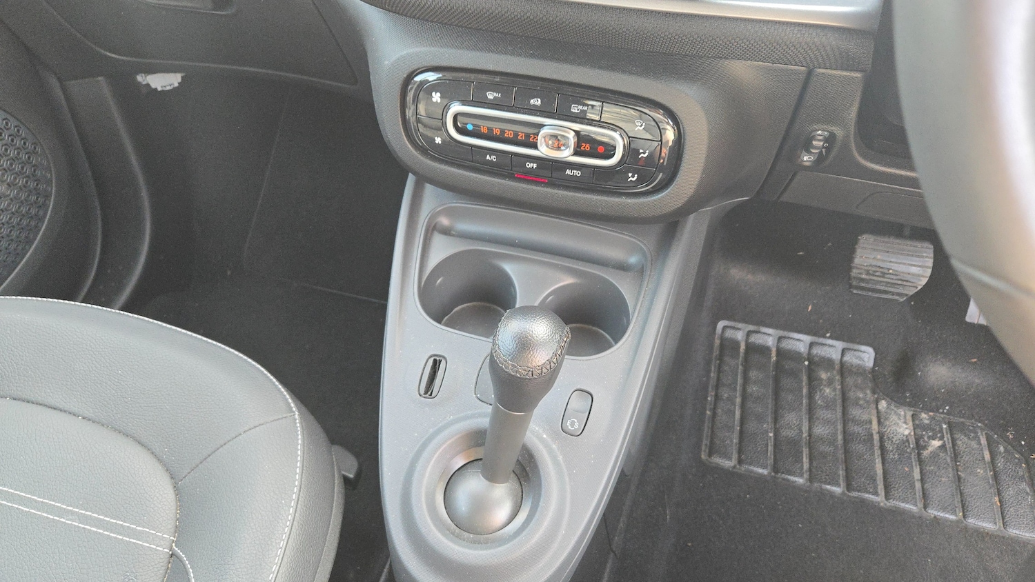 Used smart fortwo 2016 for sale - 77966559: Photo 10