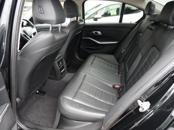 Used BMW 3 Series 2020 for sale - 75550010: Photo 11