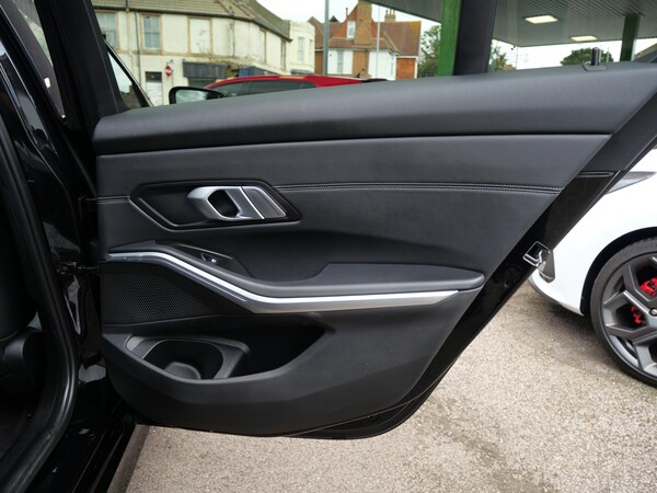 Used BMW 3 Series 2020 for sale - 75550010: Photo 46