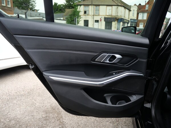 Used BMW 3 Series 2020 for sale - 75550010: Photo 48