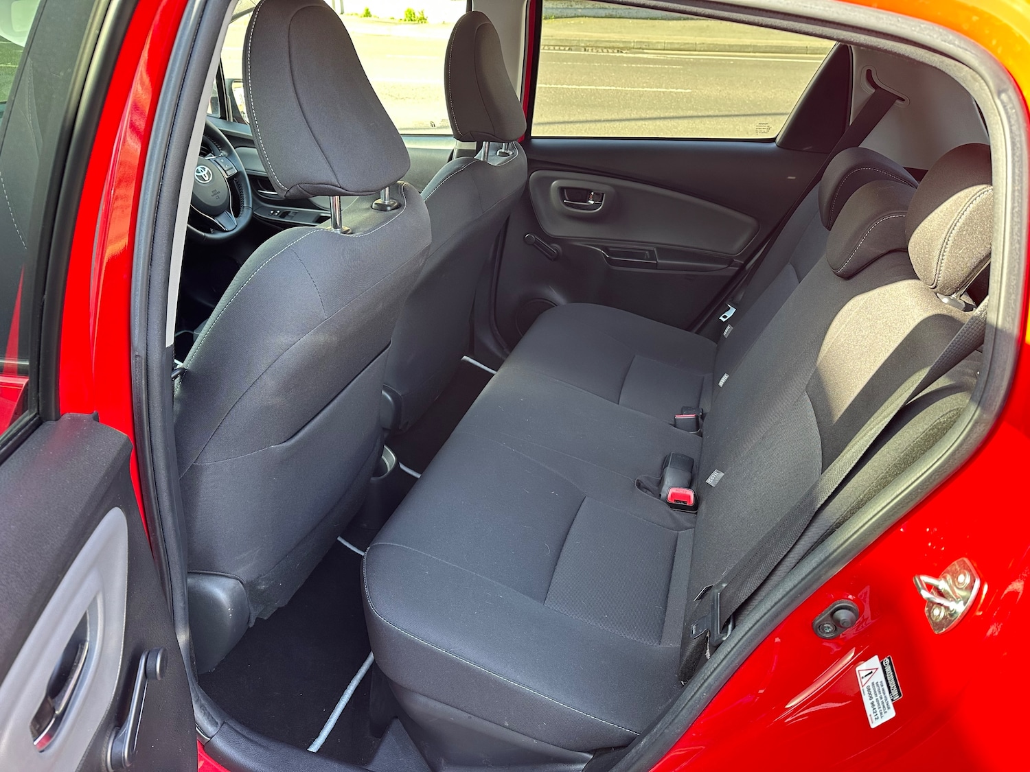 Used Toyota Yaris 2016 for sale - 77665993: Photo 10