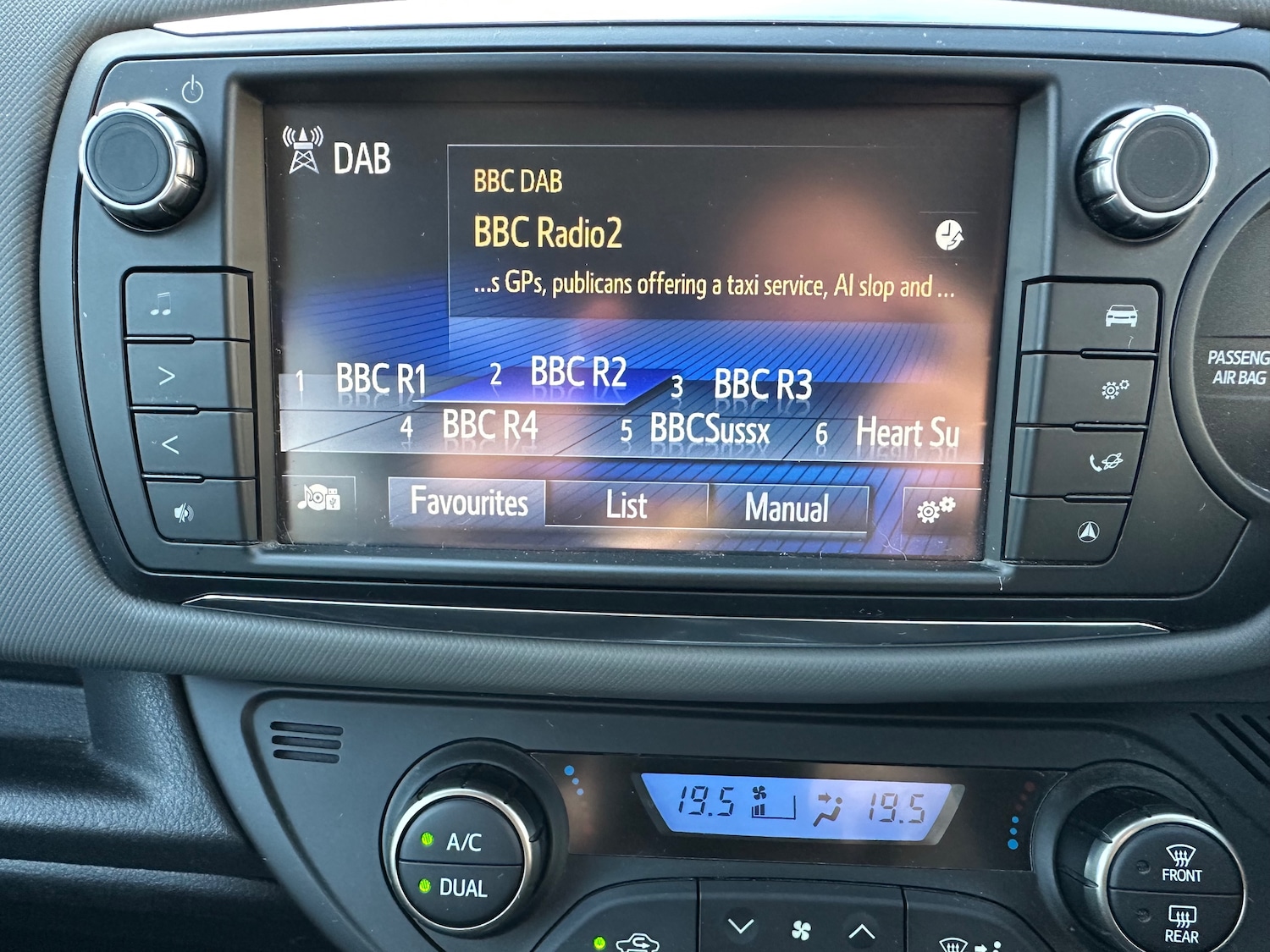 Used Toyota Yaris 2016 for sale - 77665993: Photo 14