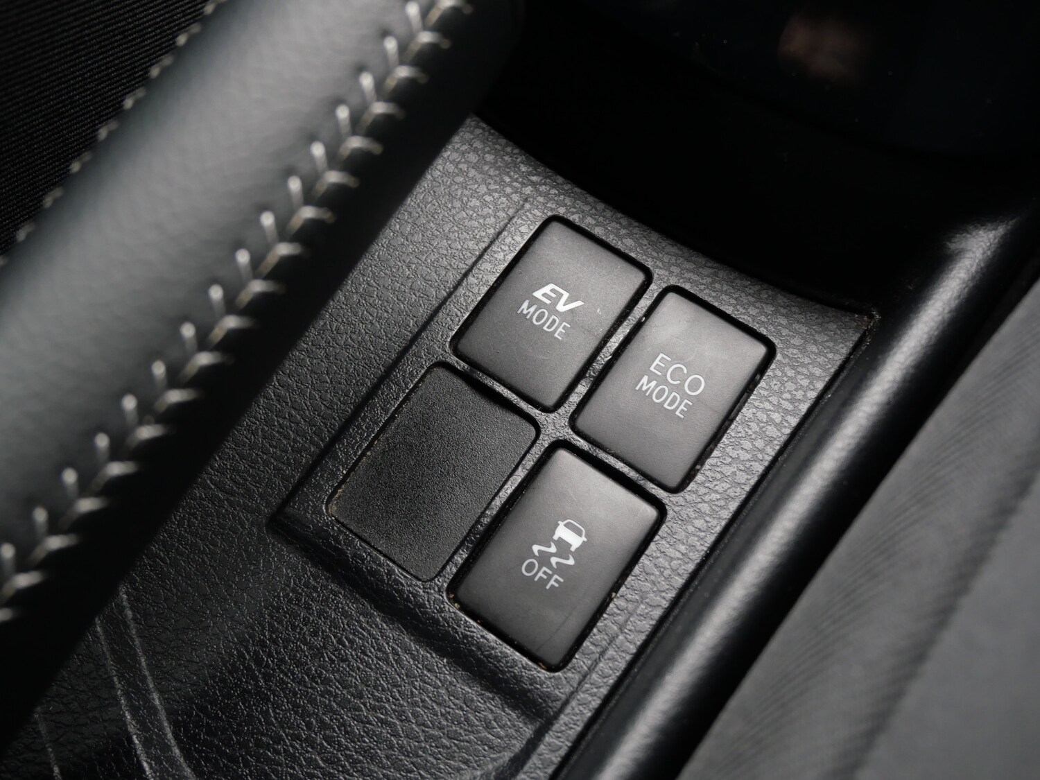 Used Toyota Yaris 2016 for sale - 77665993: Photo 24