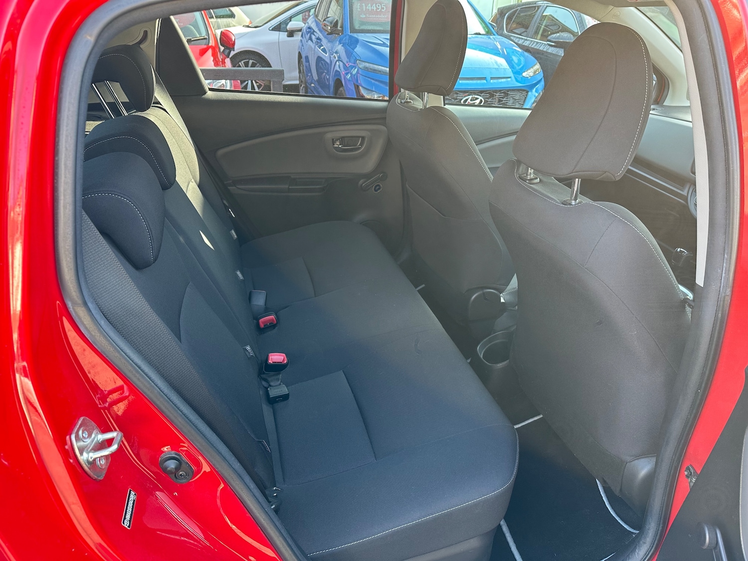 Used Toyota Yaris 2016 for sale - 77665993: Photo 9