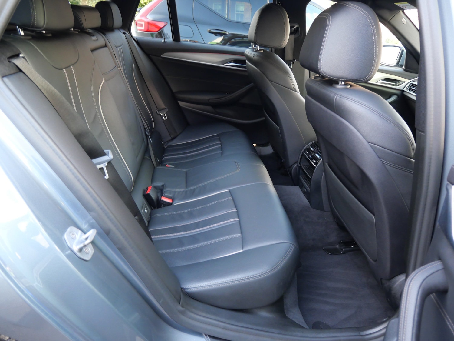 Used BMW 5 Series 2019 for sale - 76637930: Photo 10