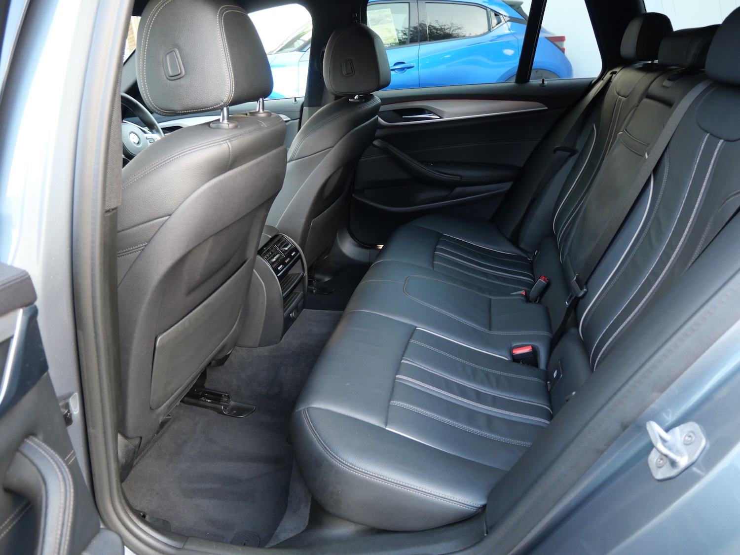 Used BMW 5 Series 2019 for sale - 76637930: Photo 11