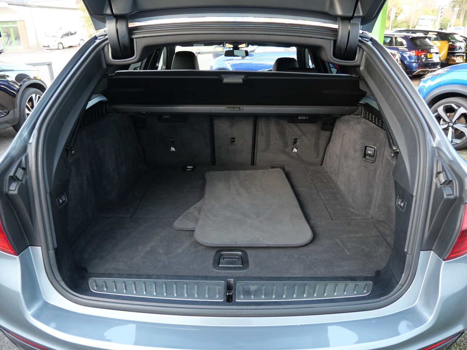 Used BMW 5 Series 2019 for sale - 76637930: Photo 52