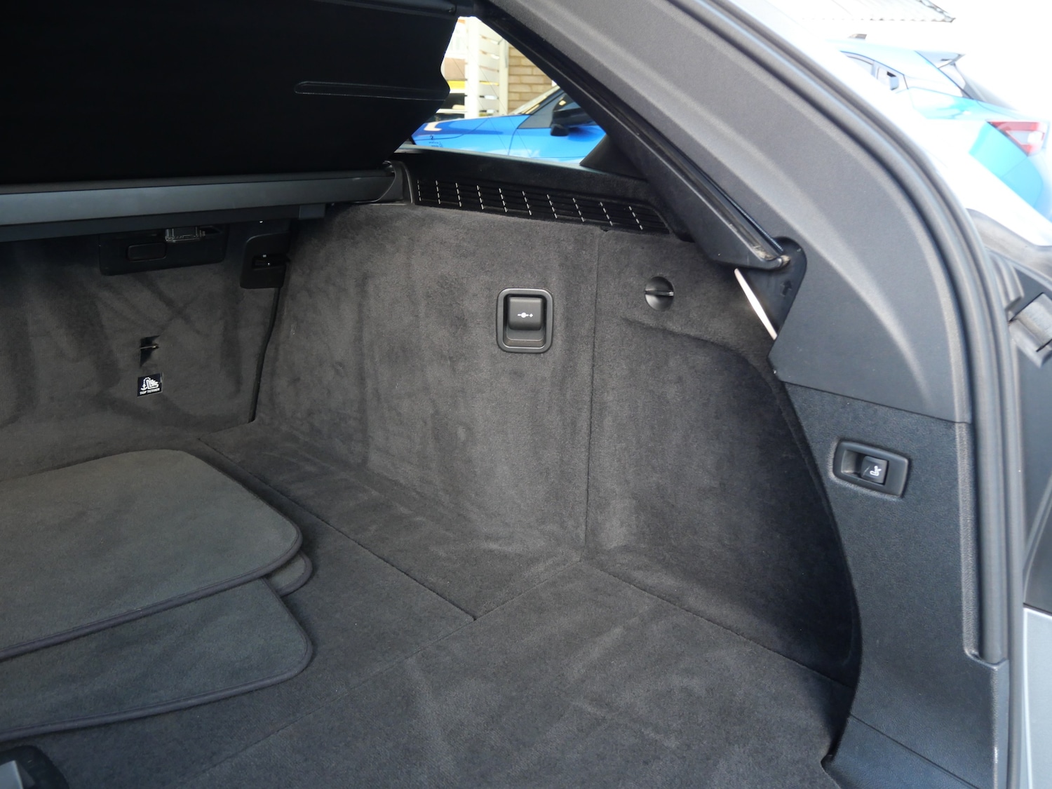 Used BMW 5 Series 2019 for sale - 76637930: Photo 56