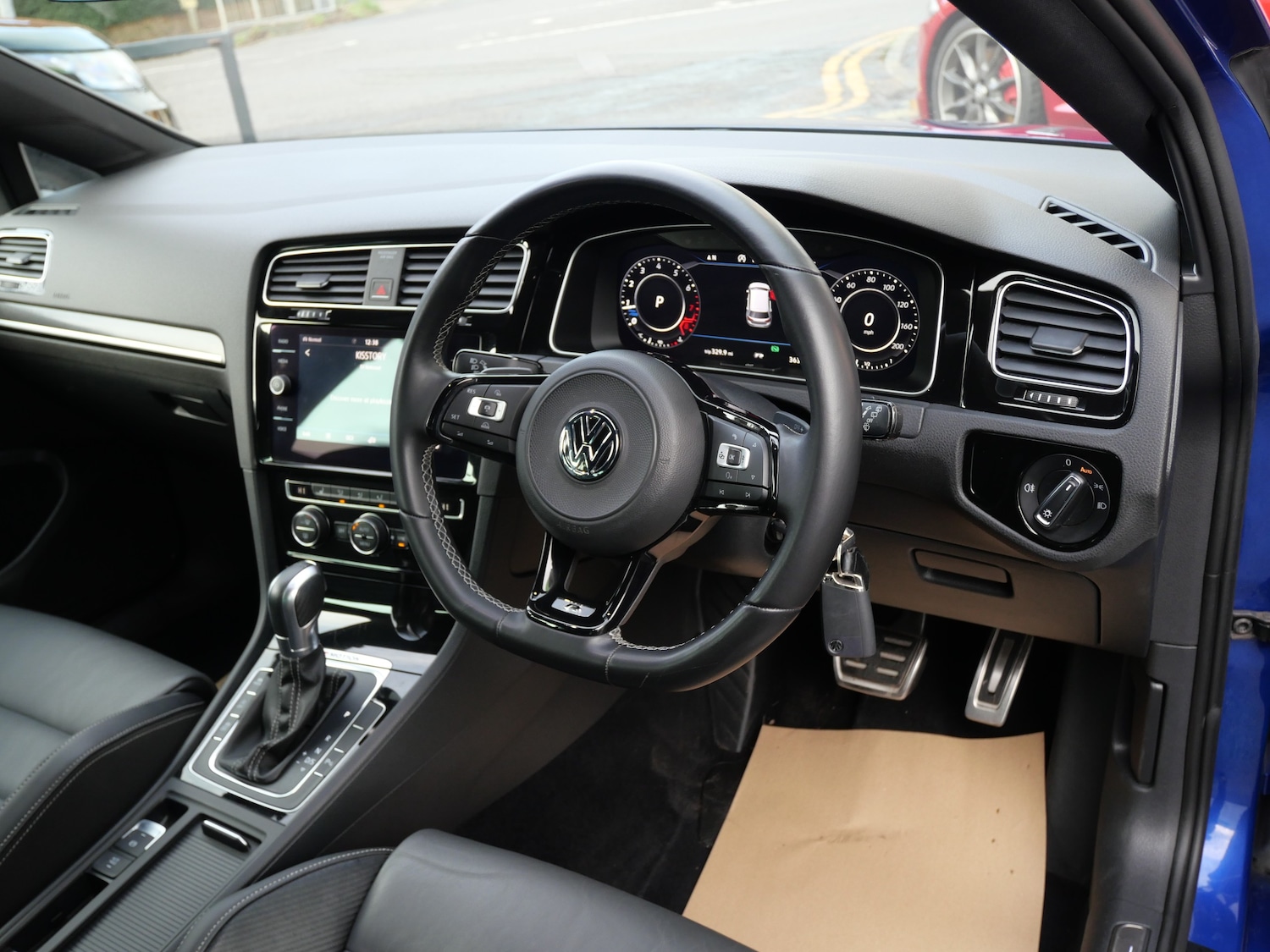 Used Volkswagen Golf 2017 for sale - 76961865: Photo 15