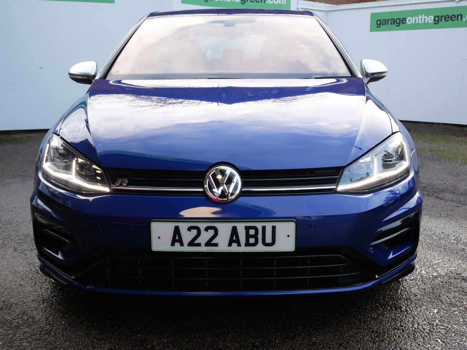 Used Volkswagen Golf 2017 for sale - 76961865: Photo 2