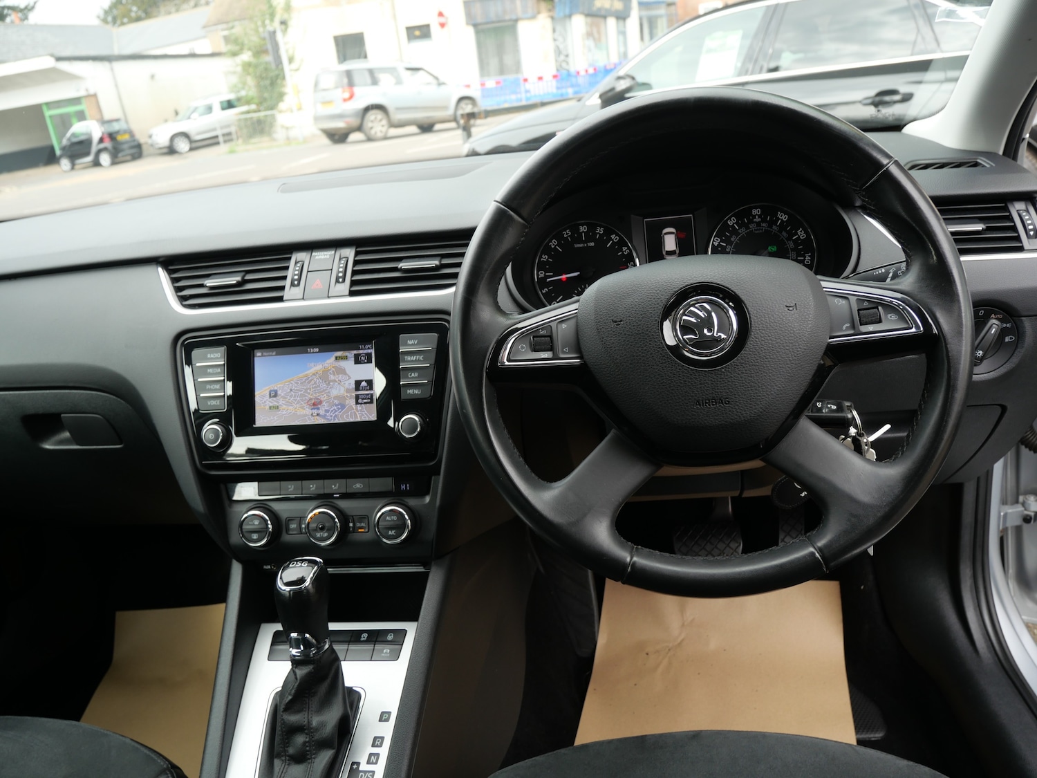 Used Skoda Octavia 2014 for sale - 76236856: Photo 17