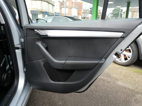 Used Skoda Octavia 2014 for sale - 76236856: Photo 35