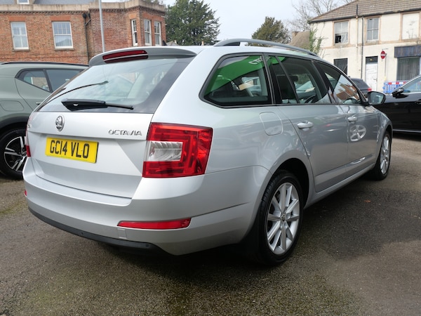 Used Skoda Octavia 2014 for sale - 76236856: Photo 5