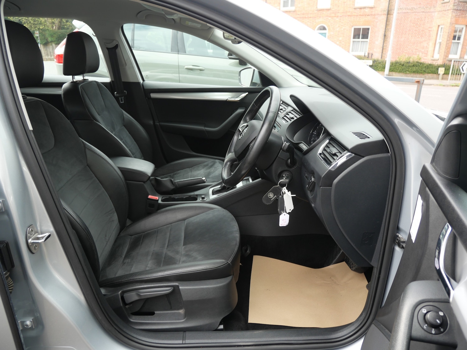 Used Skoda Octavia 2014 for sale - 76236856: Photo 9