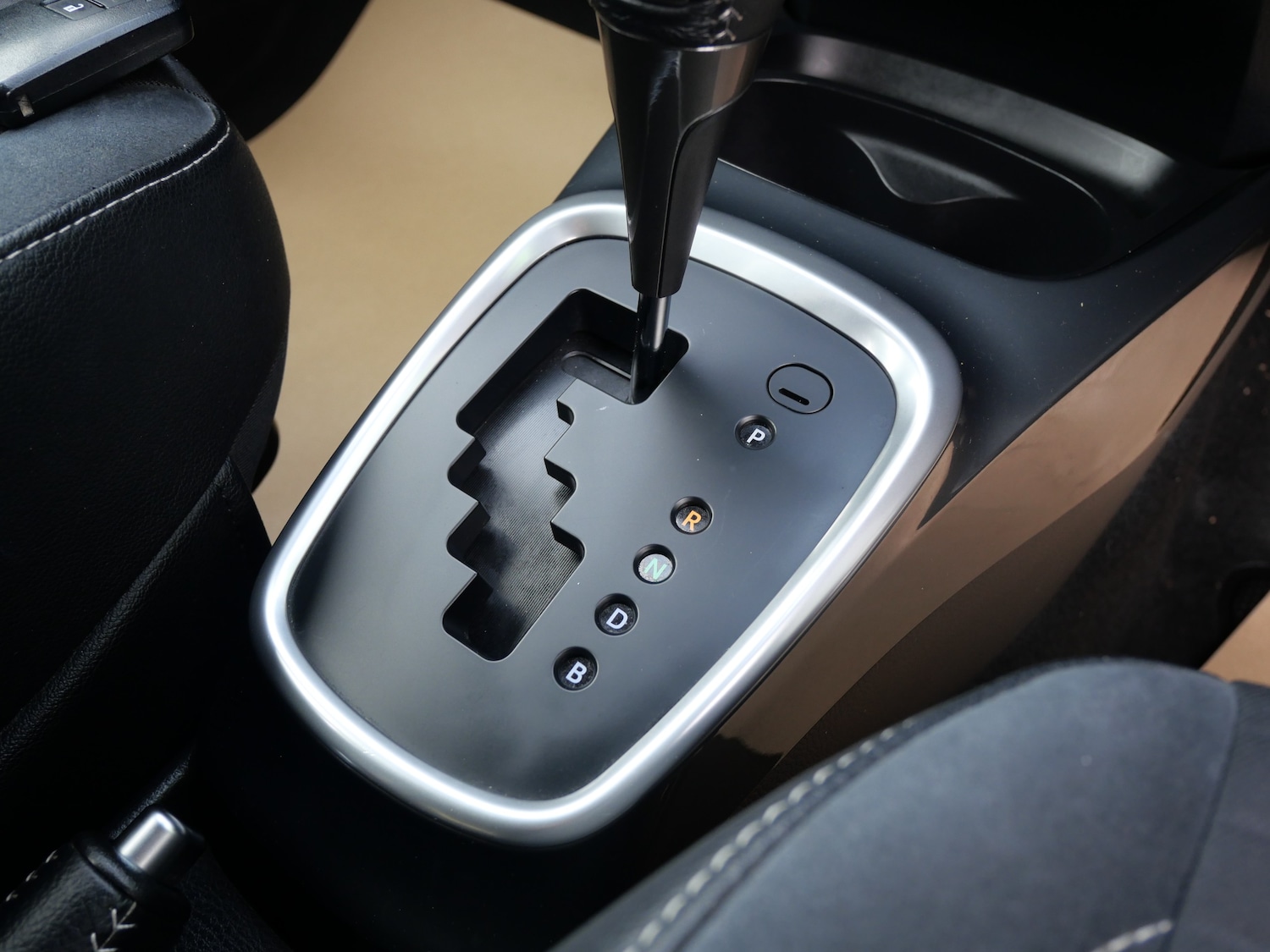 Used Toyota Yaris 2015 for sale - 76637922: Photo 22