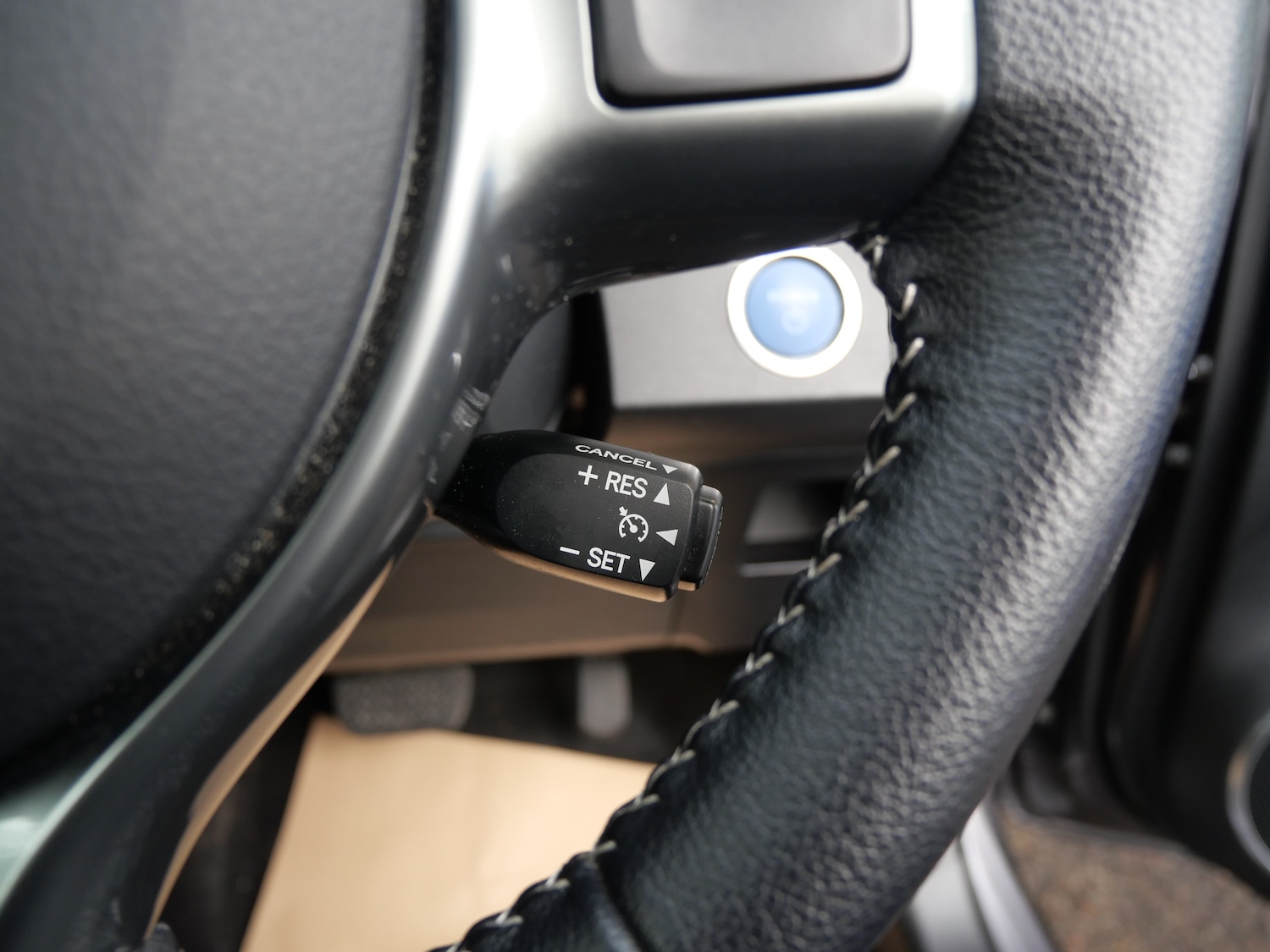 Used Toyota Yaris 2015 for sale - 76637922: Photo 30