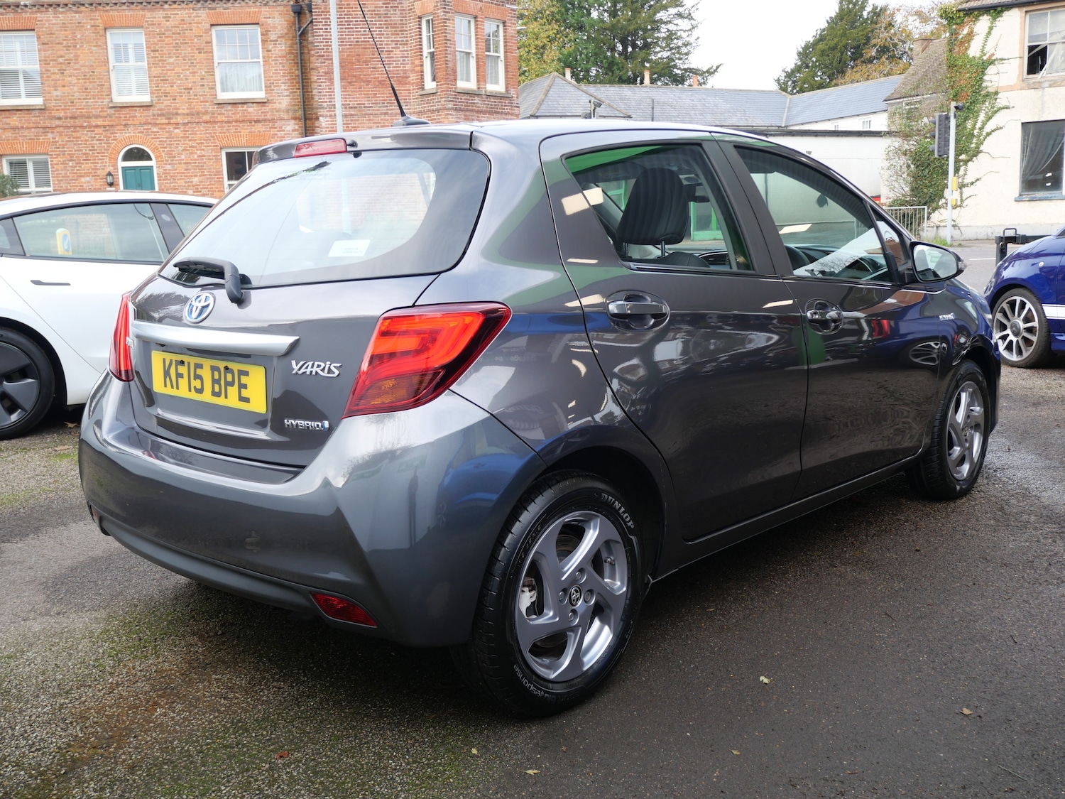 Used Toyota Yaris 2015 for sale - 76637922: Photo 4