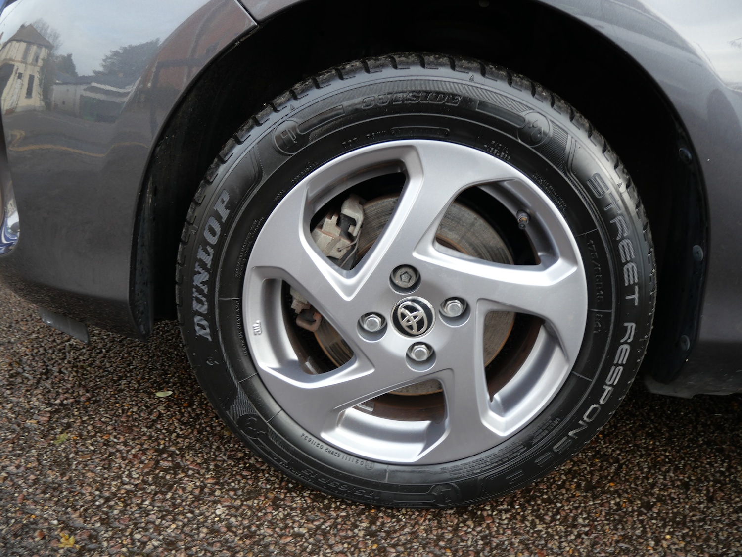 Used Toyota Yaris 2015 for sale - 76637922: Photo 45