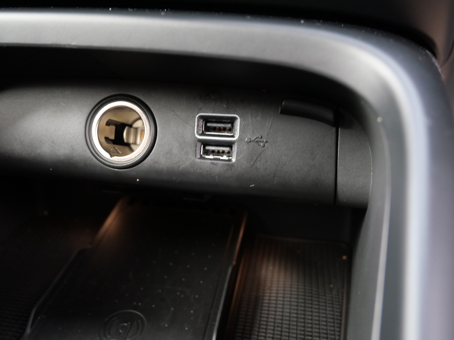 Used Volvo XC40 2022 for sale - 76637936: Photo 28