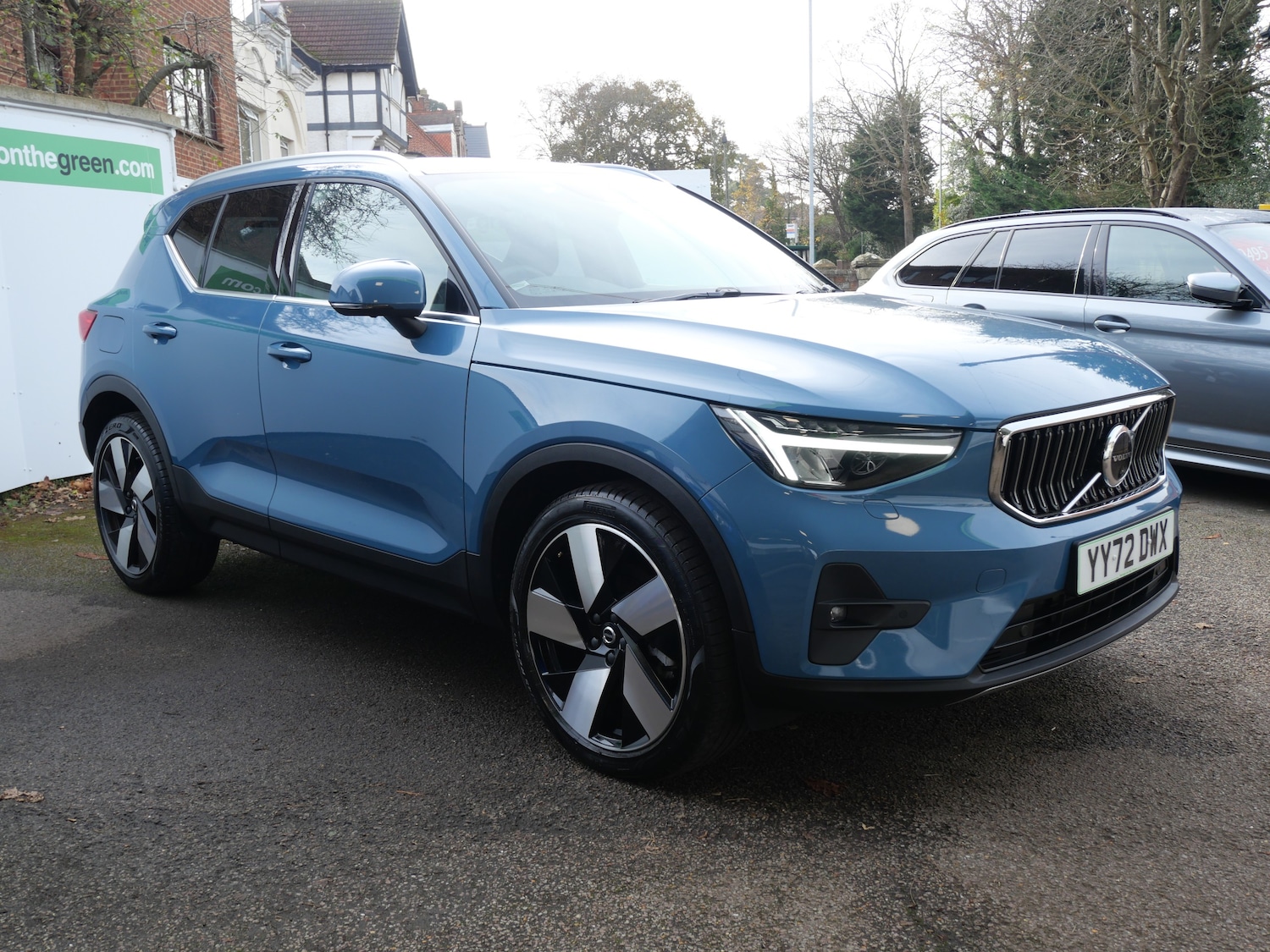 Used Volvo XC40 2022 for sale - 76637936: Photo 3