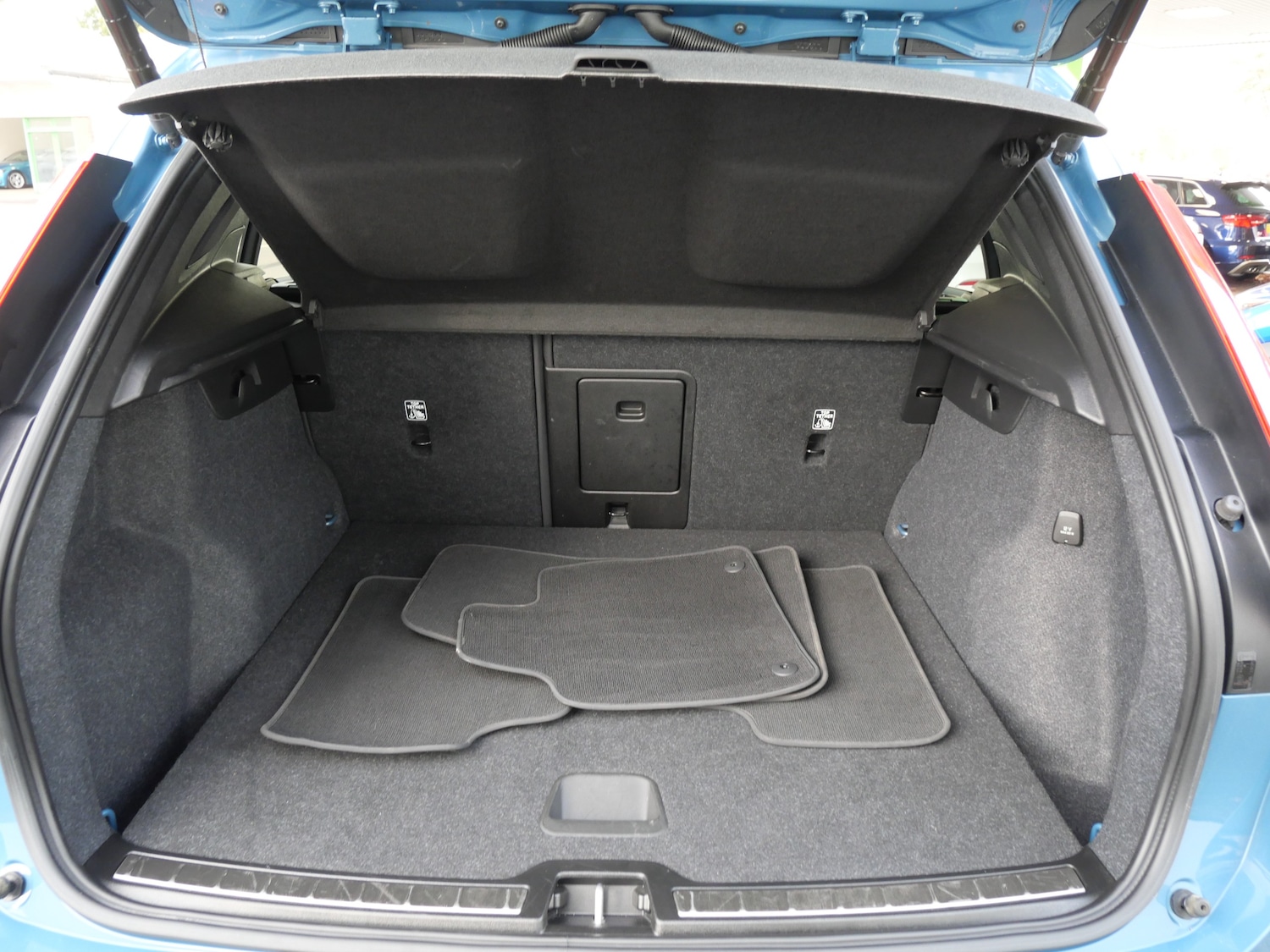 Used Volvo XC40 2022 for sale - 76637936: Photo 52