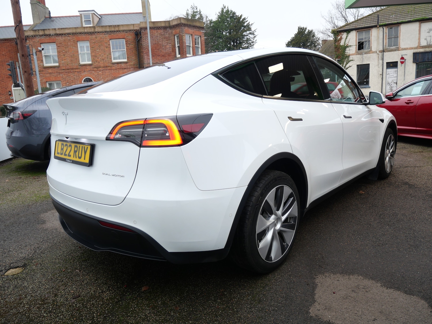 Used Tesla Model Y 2022 for sale - 76883970: Photo 5