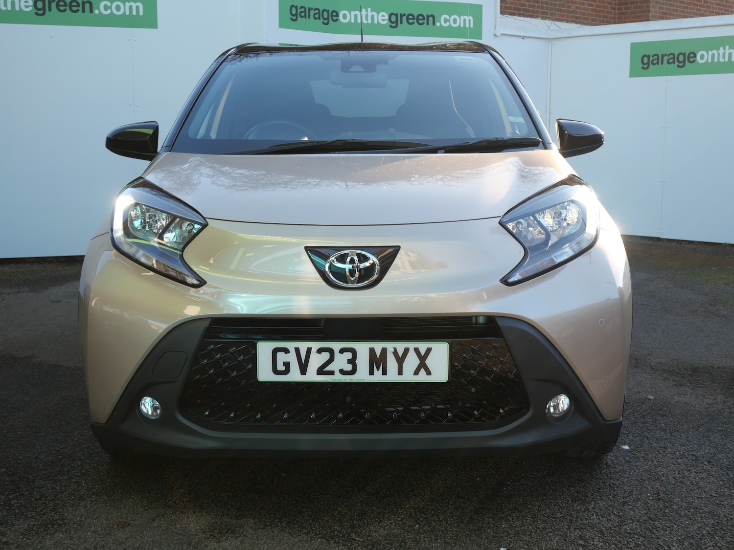 Used Toyota Aygo X 2023 for sale - 76653926: Photo 2