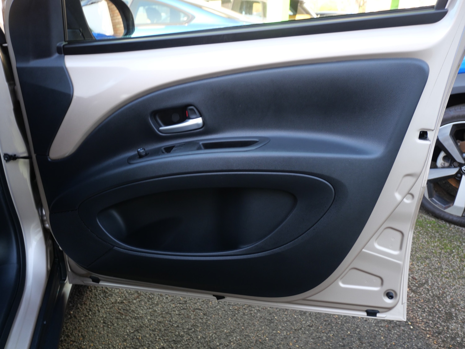 Used Toyota Aygo X 2023 for sale - 76653926: Photo 29