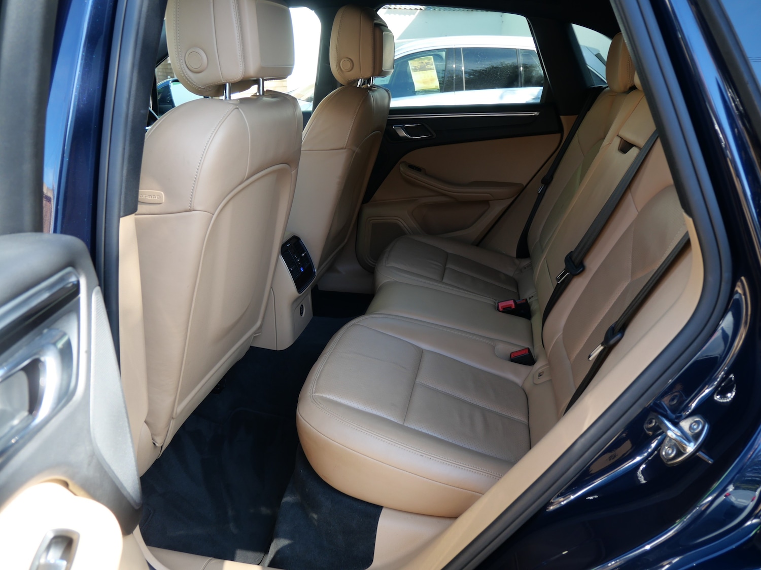 Used Porsche Macan 2016 for sale - 76107036: Photo 11