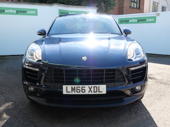 Used Porsche Macan 2016 for sale - 76107036: Photo 2