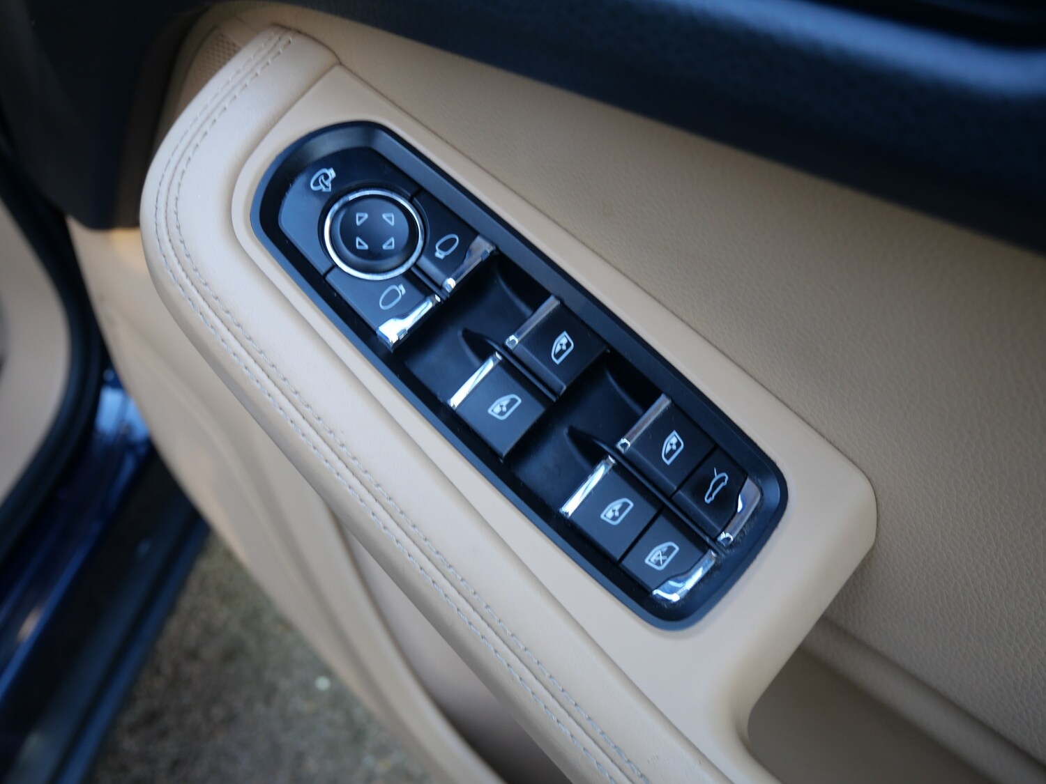 Used Porsche Macan 2016 for sale - 76107036: Photo 48