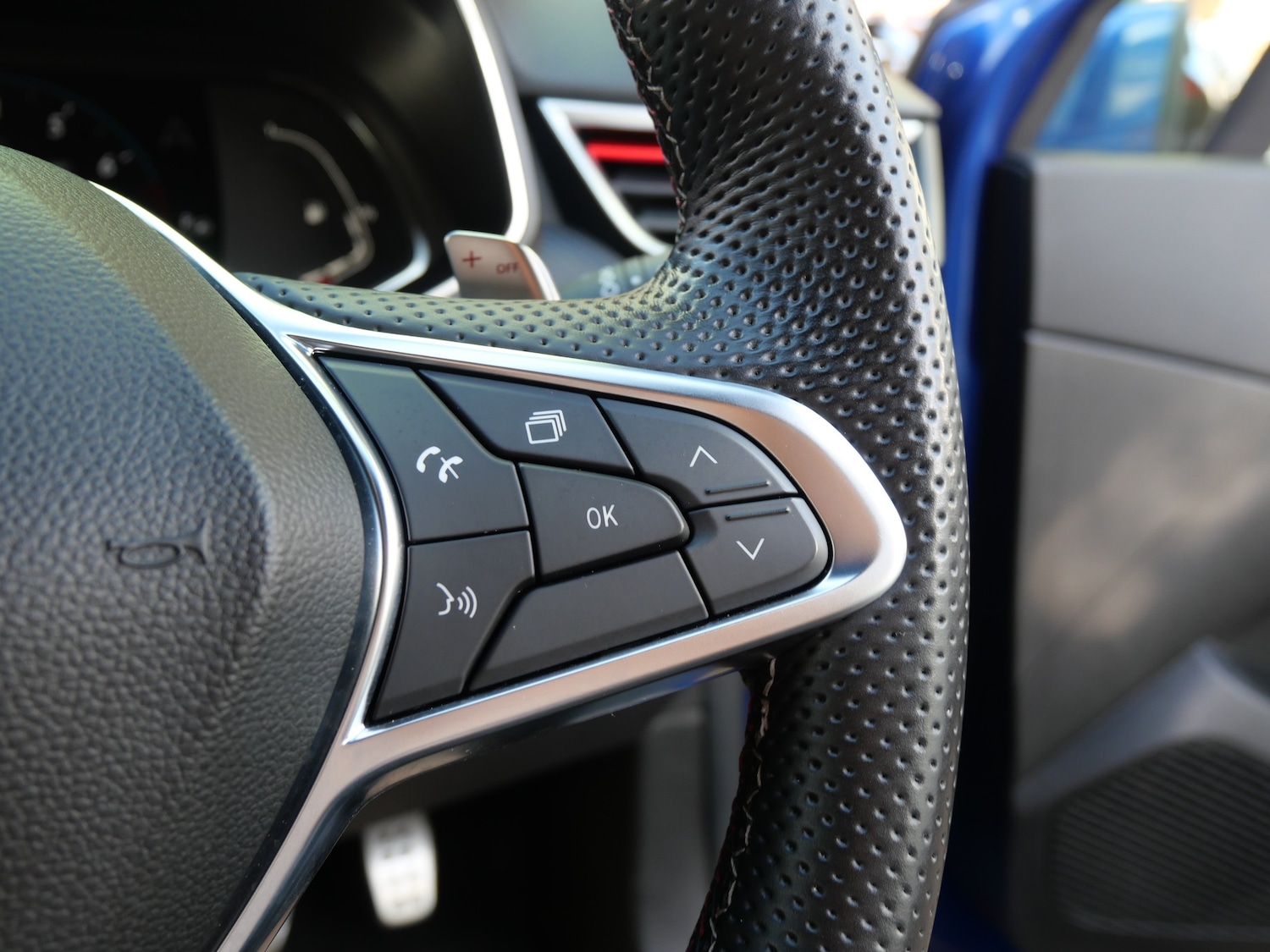 Used Renault Clio 2021 for sale - 76883965: Photo 33