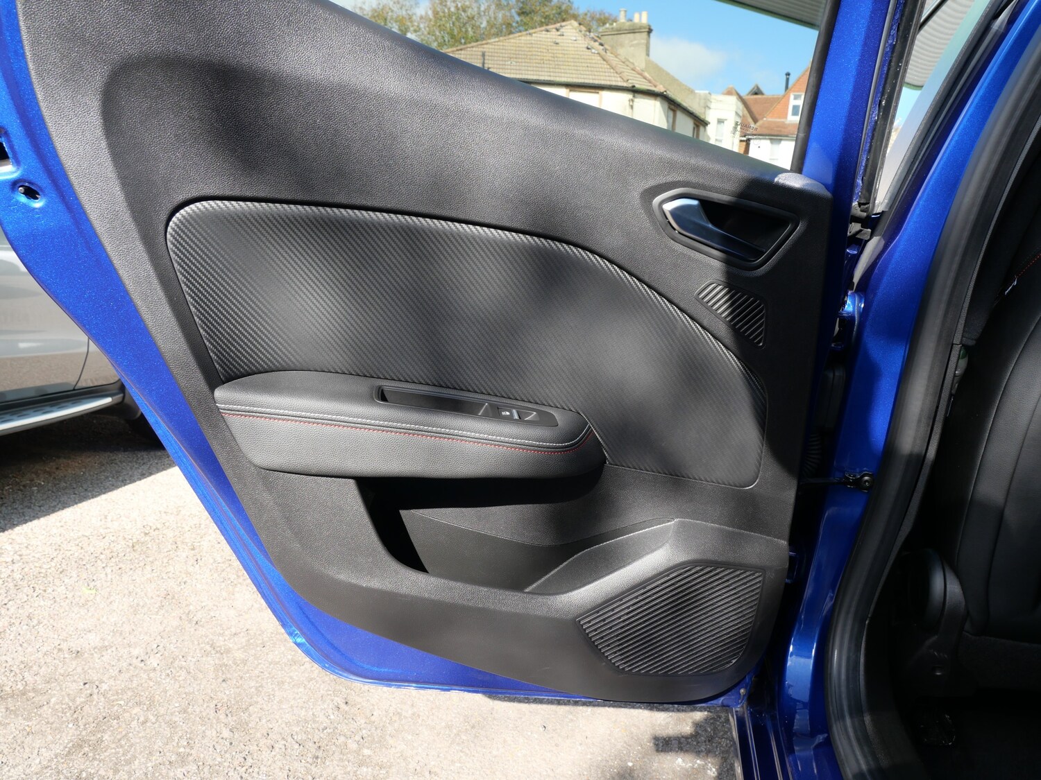 Used Renault Clio 2021 for sale - 76883965: Photo 42