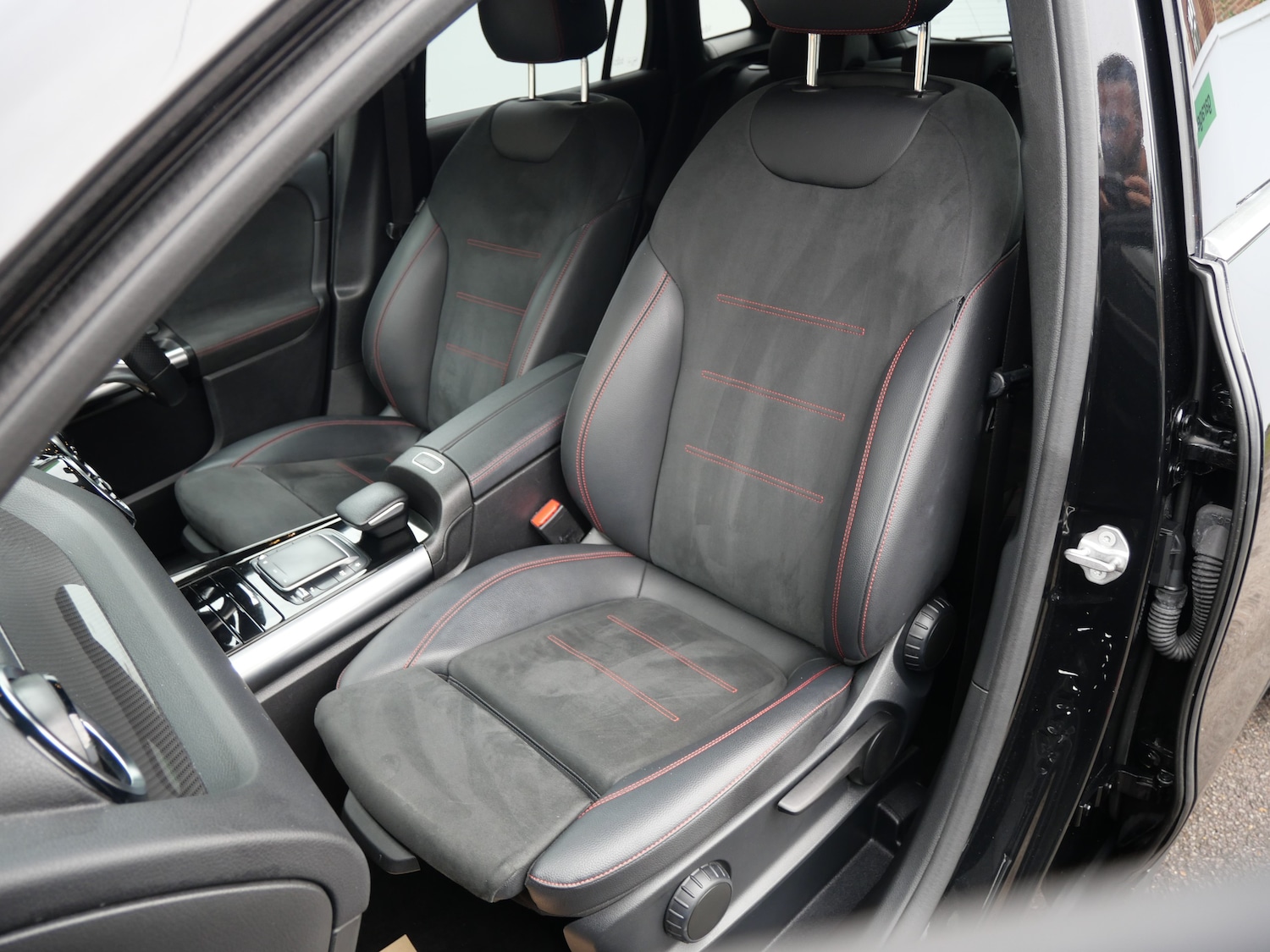 Used Mercedes-Benz GLA 2020 for sale - 75982945: Photo 12