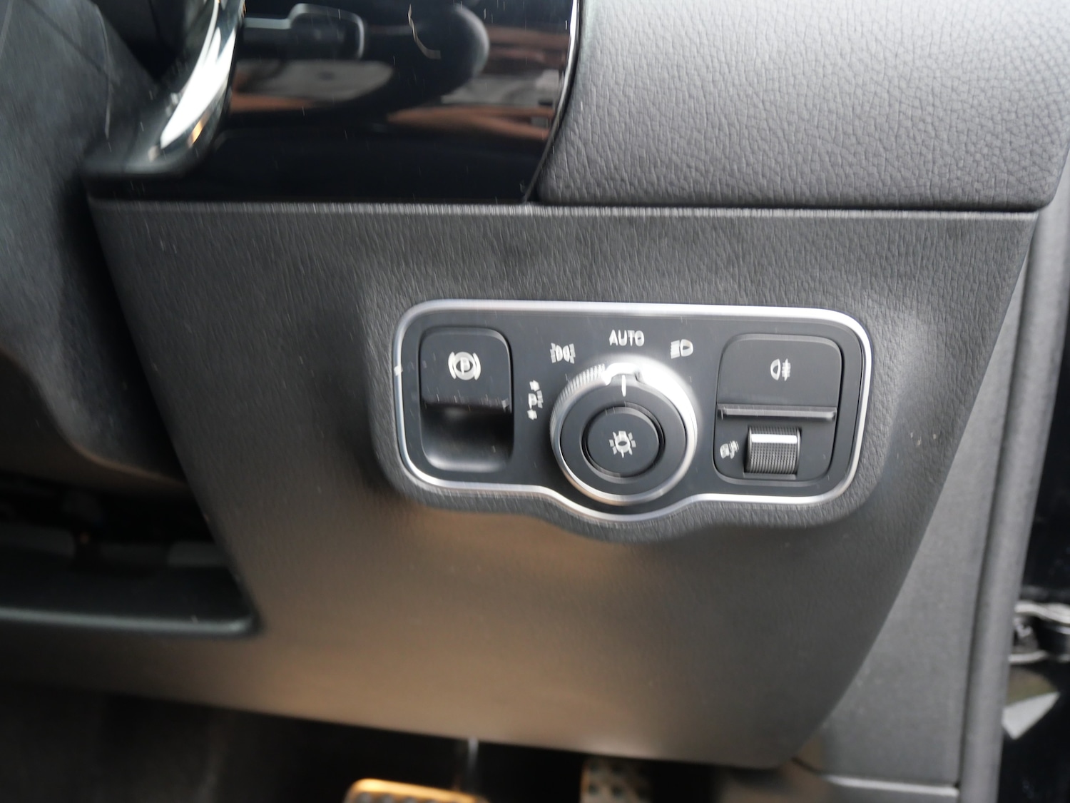 Used Mercedes-Benz GLA 2020 for sale - 75982945: Photo 37