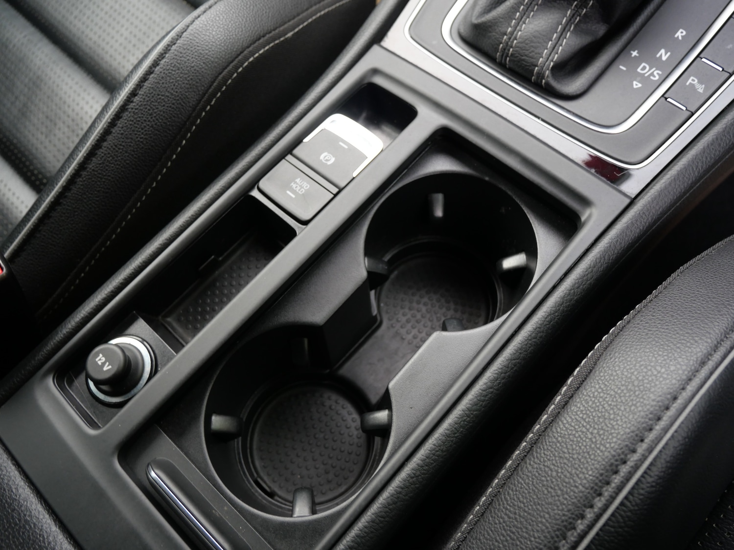 Used Volkswagen Golf 2017 for sale - 76637944: Photo 30