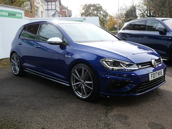 Used Volkswagen Golf 2017 for sale - 76637944: Photo