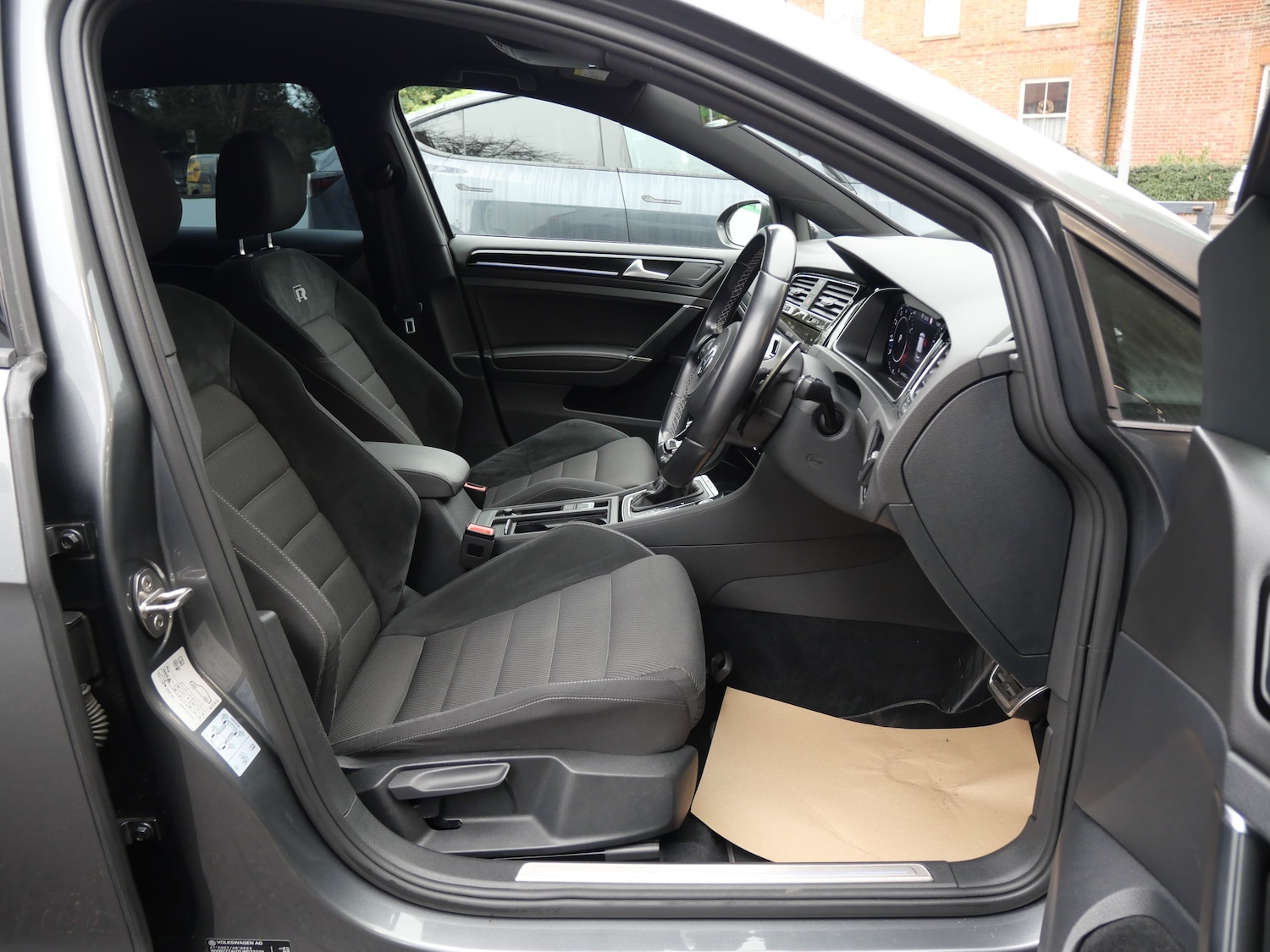 Used Volkswagen Golf 2020 for sale - 76892326: Photo 8