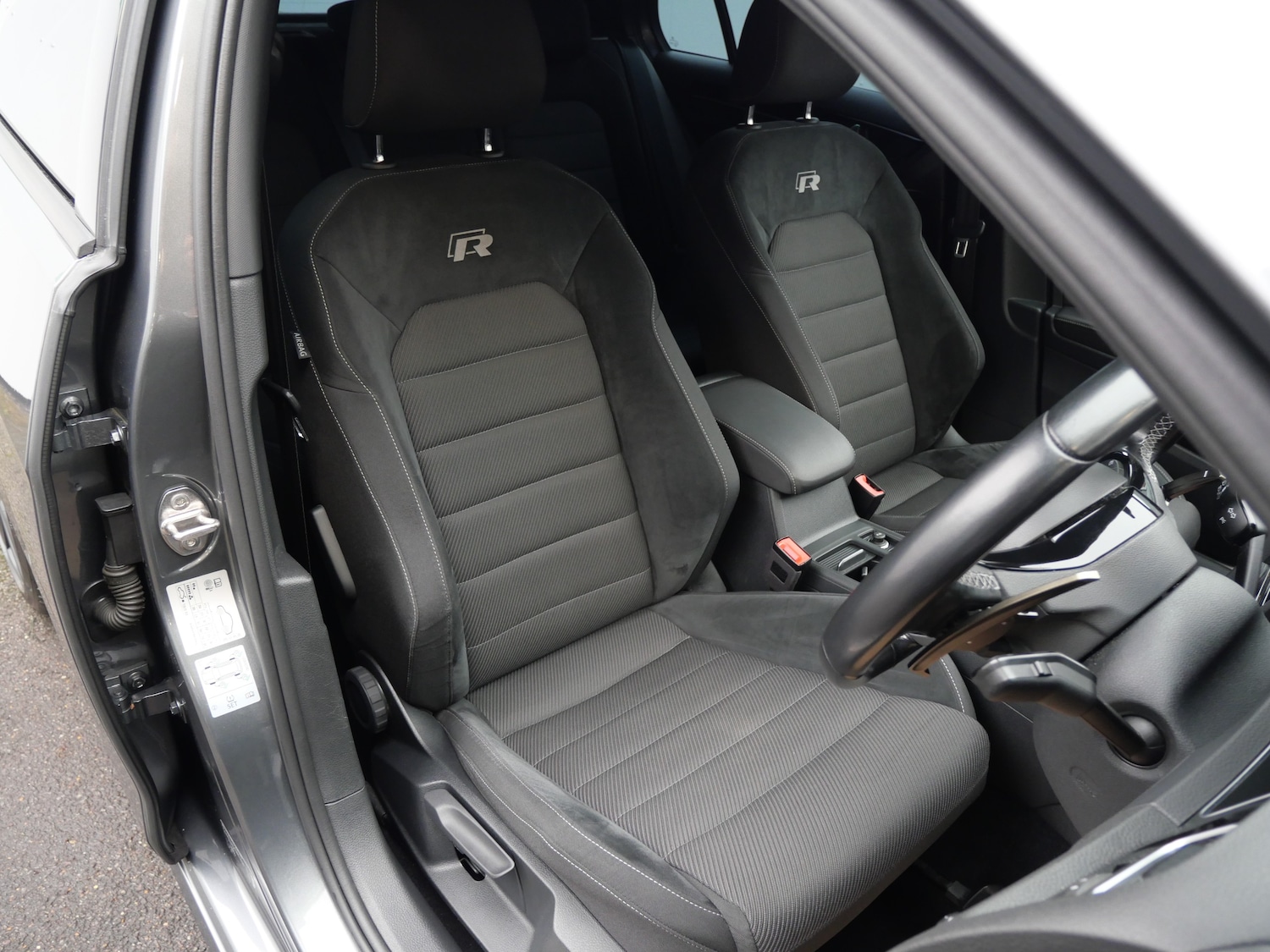 Used Volkswagen Golf 2020 for sale - 76892326: Photo 9