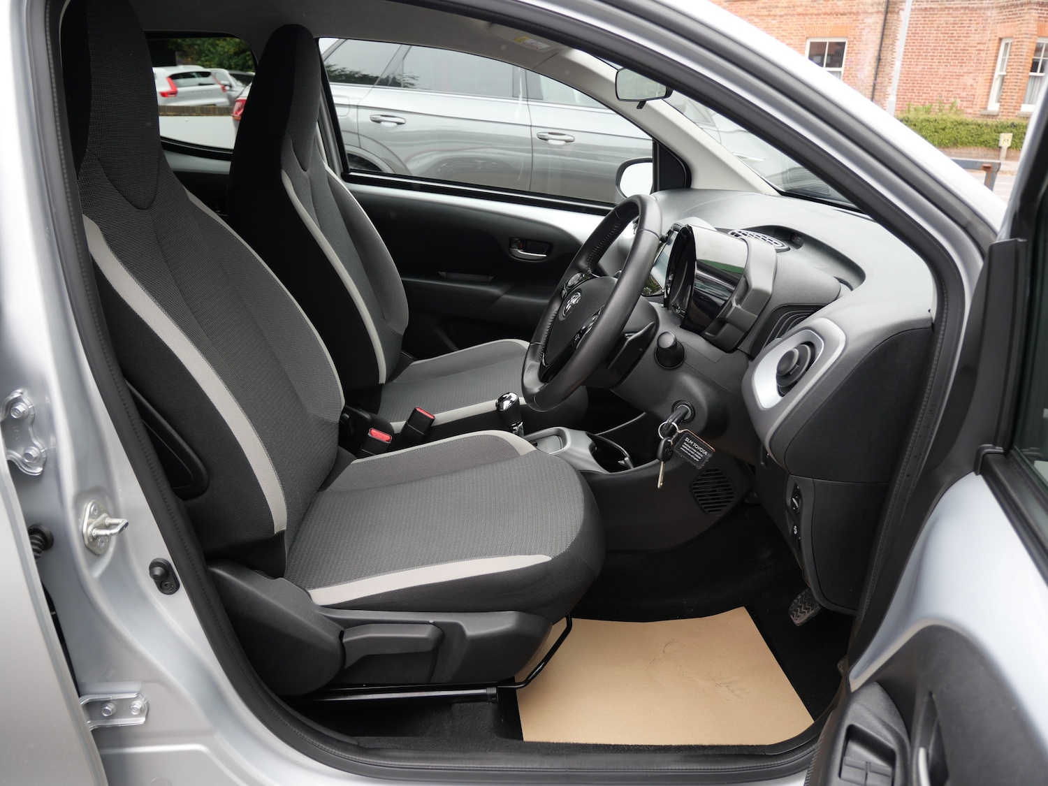 Used Toyota AYGO 2020 for sale - 77394238: Photo 8