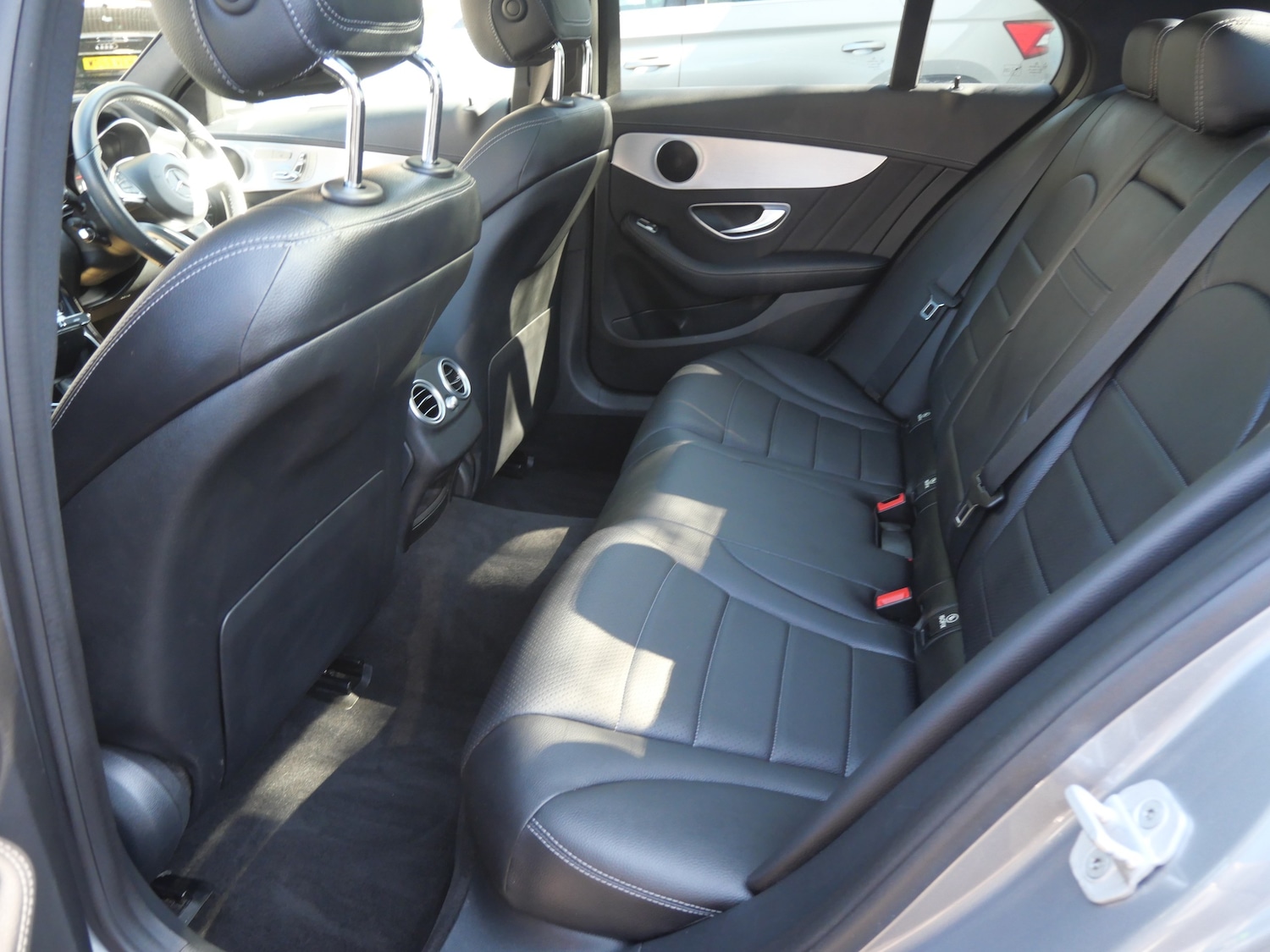 Used Mercedes-Benz C Class 2015 for sale - 77701498: Photo 11